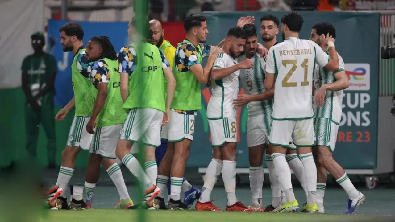 5 لاعبين من مزدوجي الجنسية ينتظرون الانضمام إلى صفوف المنتخب الجزائري خلال الفترة المقبلة